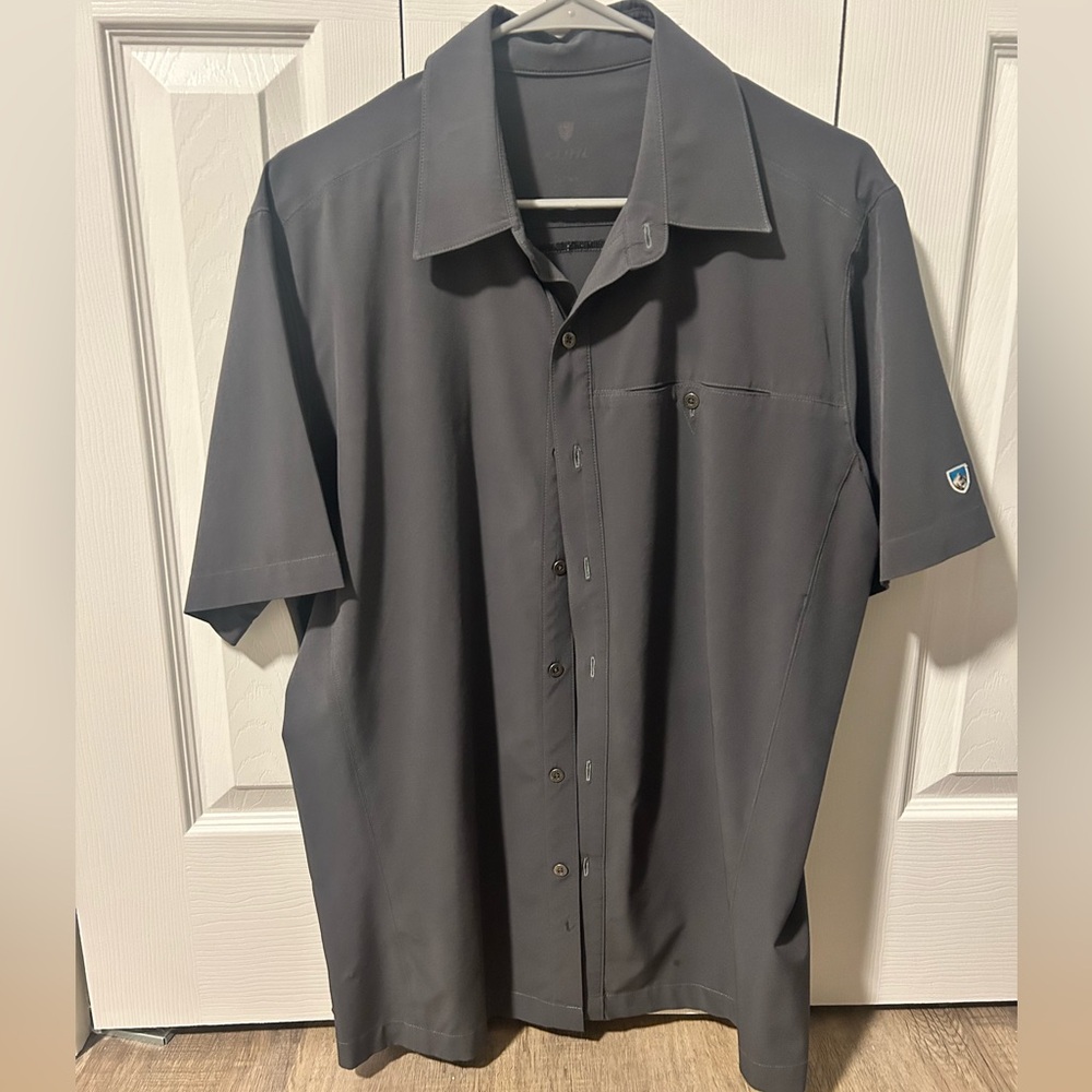 Men’s Kuhl button down